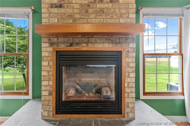 2660 N Borcherding Road, Madison, IN 47250