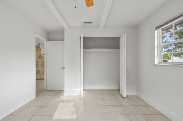 8401 SE Sunset Street, Hobe Sound, FL 33455