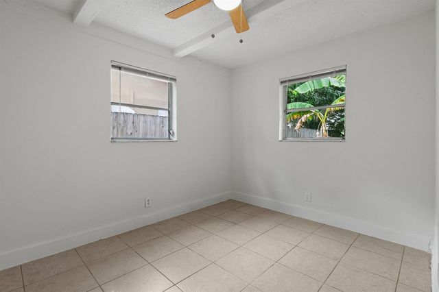 8401 SE Sunset Street, Hobe Sound, FL 33455