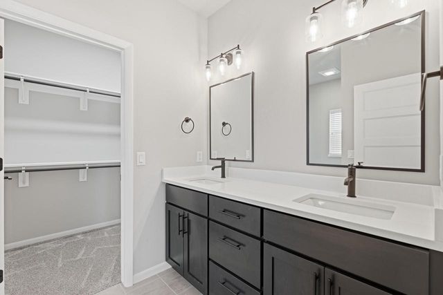 N55W20134 Magnolia LANE, Menomonee Falls, WI 53051