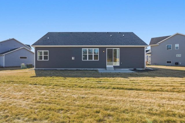 N55W20134 Magnolia LANE, Menomonee Falls, WI 53051