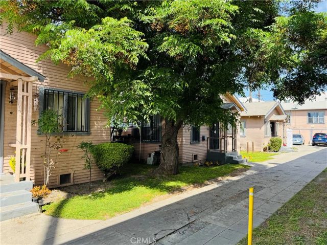 613 W 80th, Los Angeles, CA 90044