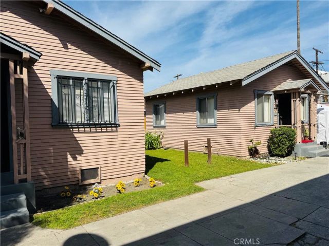 613 W 80th, Los Angeles, CA 90044