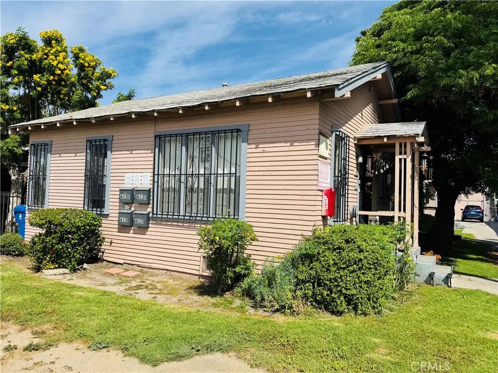 613 W 80th, Los Angeles, CA 90044