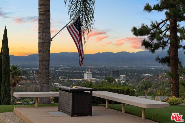 3235 Steven Drive, Encino (los Angeles), CA 91436