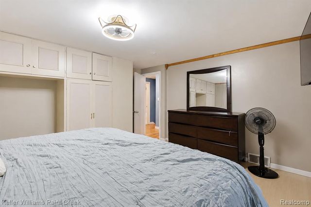 17584 Roxbury Avenue, Southfield, MI 48075