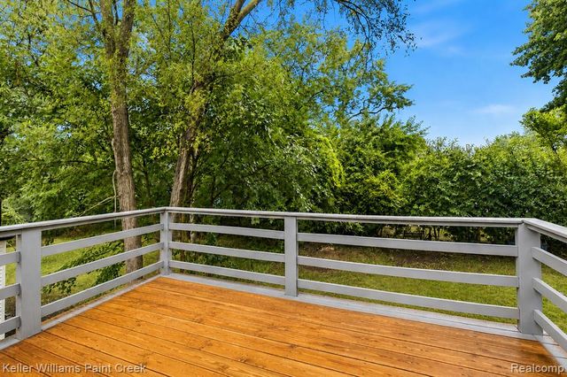 17584 Roxbury Avenue, Southfield, MI 48075