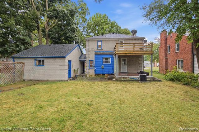 17584 Roxbury Avenue, Southfield, MI 48075