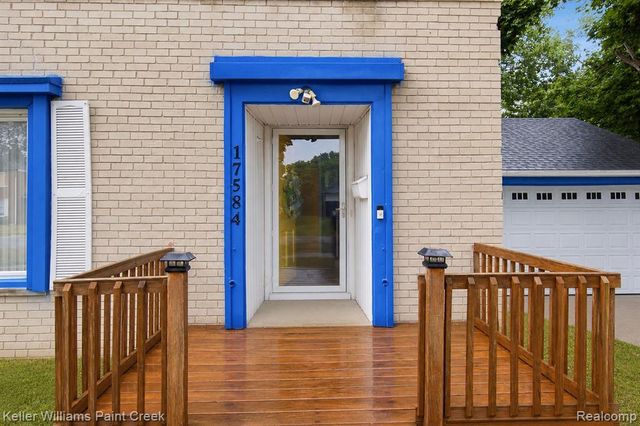 17584 Roxbury Avenue, Southfield, MI 48075