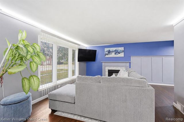17584 Roxbury Avenue, Southfield, MI 48075