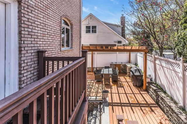 24925 Cullman Avenue, Little Neck, NY 11362