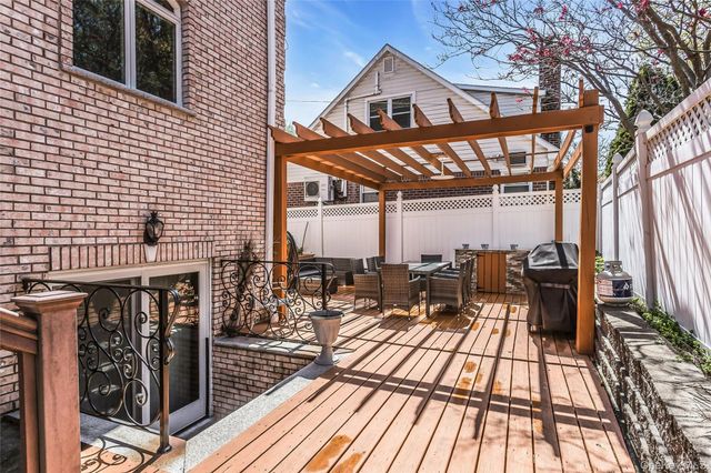 24925 Cullman Avenue, Little Neck, NY 11362