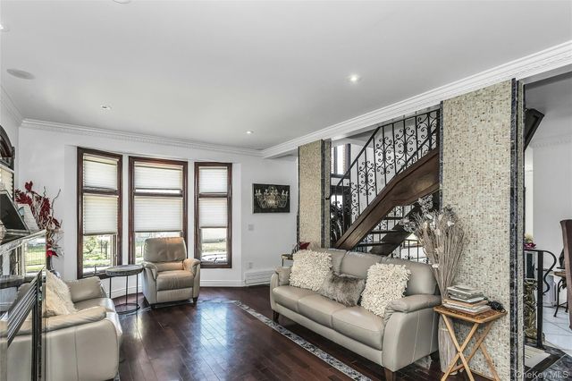 24925 Cullman Avenue, Little Neck, NY 11362