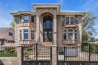 24925 Cullman Avenue, Little Neck, NY 11362