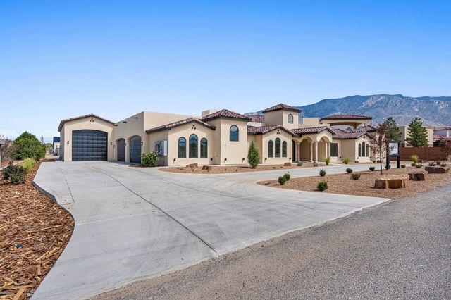 10851 Signal Avenue NE, Albuquerque, NM 87122