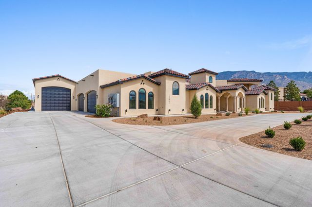 10851 Signal Avenue NE, Albuquerque, NM 87122