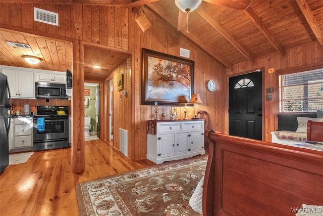 130 Beach Drive, Eclectic, AL 36024