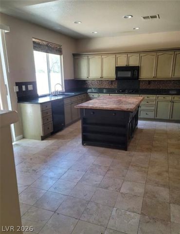 1700 Ravanusa Drive, Henderson, NV 89052