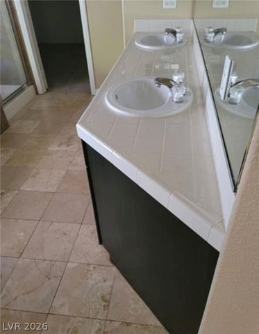 1700 Ravanusa Drive, Henderson, NV 89052