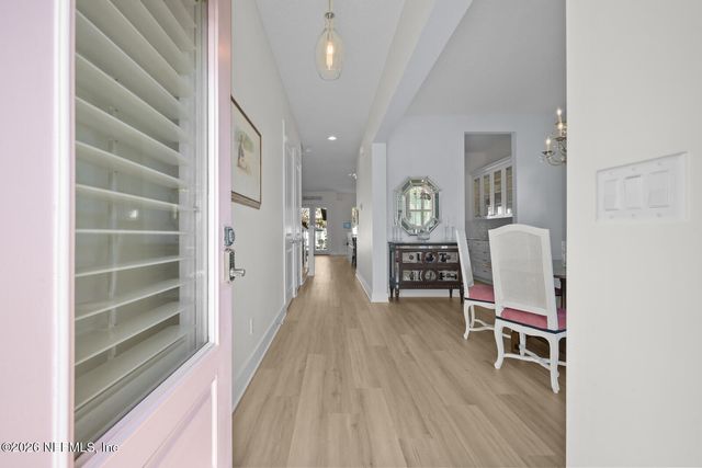 393 34TH Avenue S, Jacksonville Beach, FL 32250