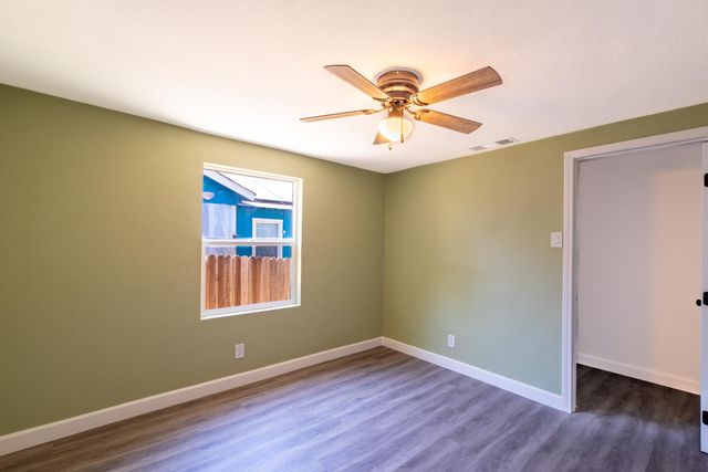 632 W 25th St, Merced, CA 95340