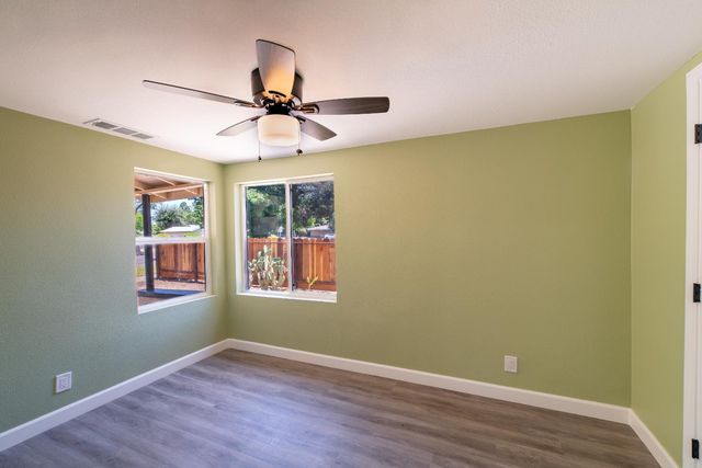 632 W 25th St, Merced, CA 95340