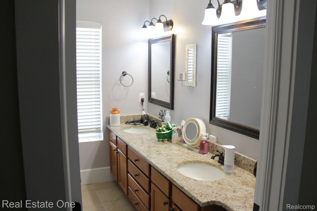 1500 MCLEAN Avenue, Royal Oak, MI 48067