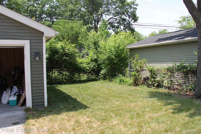 1500 MCLEAN Avenue, Royal Oak, MI 48067