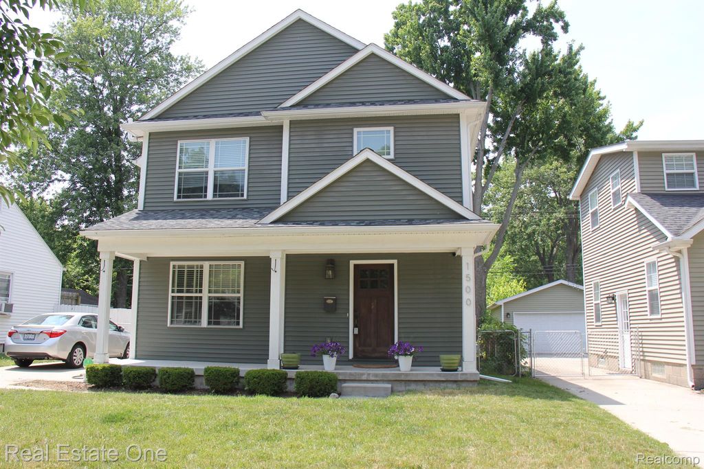 1500 MCLEAN Avenue, Royal Oak, MI 48067