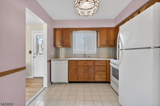 53 Patricia Pl, Clifton City, NJ 07012