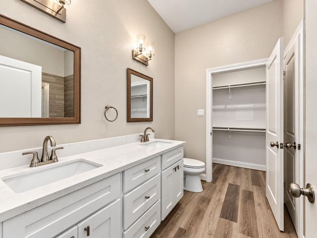 504 Nursery Road 3202, The Woodlands, TX 77380