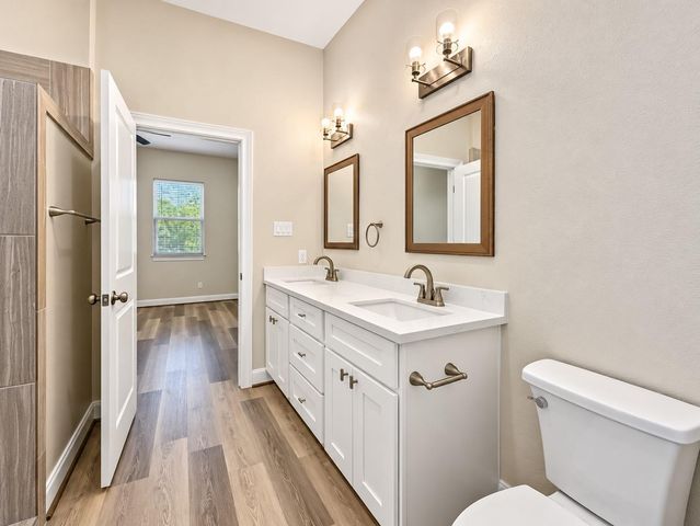 504 Nursery Road 3202, The Woodlands, TX 77380