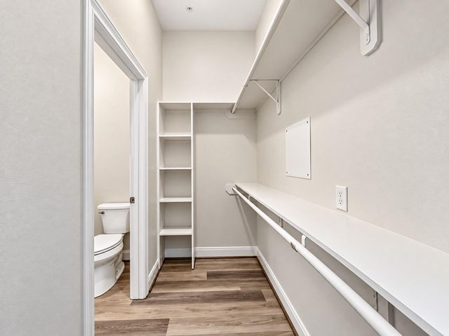504 Nursery Road 3202, The Woodlands, TX 77380