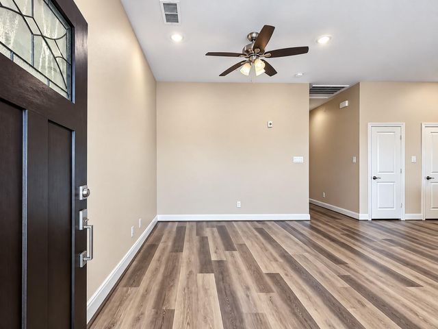 504 Nursery Road 3202, The Woodlands, TX 77380