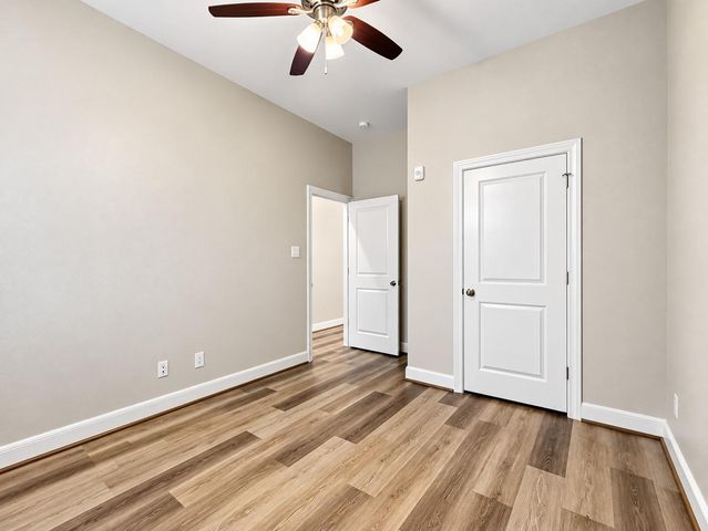 504 Nursery Road 3202, The Woodlands, TX 77380