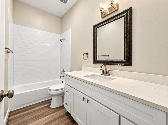 504 Nursery Road 3202, The Woodlands, TX 77380