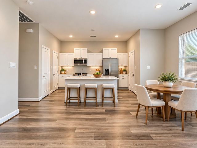 504 Nursery Road 3202, The Woodlands, TX 77380