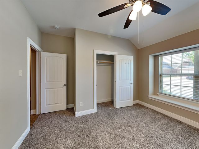 496 Oak Hills Lane, Fate, TX 75189