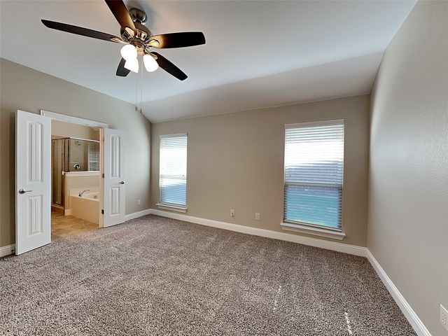 496 Oak Hills Lane, Fate, TX 75189