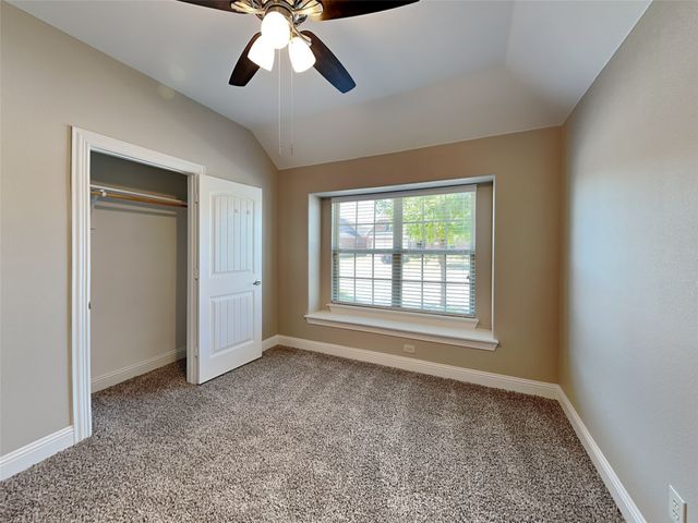 496 Oak Hills Lane, Fate, TX 75189