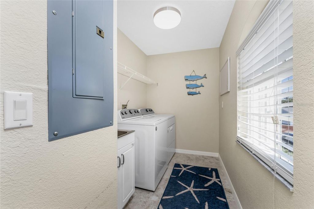 Image 39 of property listing at 2845 N BEACH ROAD, Englewood, FL 34223