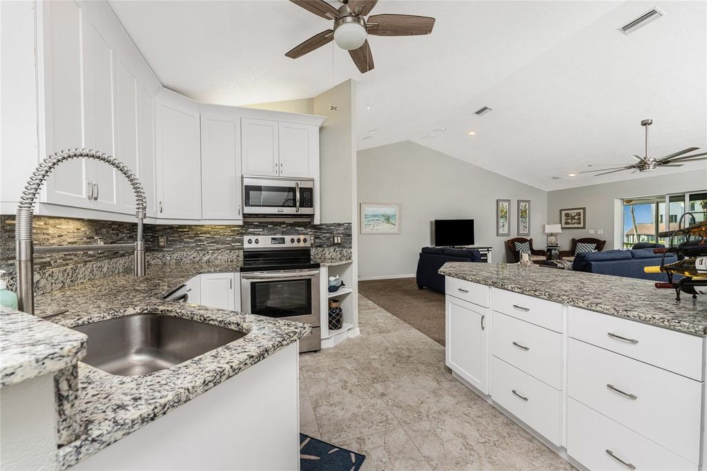 Image 10 of property listing at 2845 N BEACH ROAD, Englewood, FL 34223