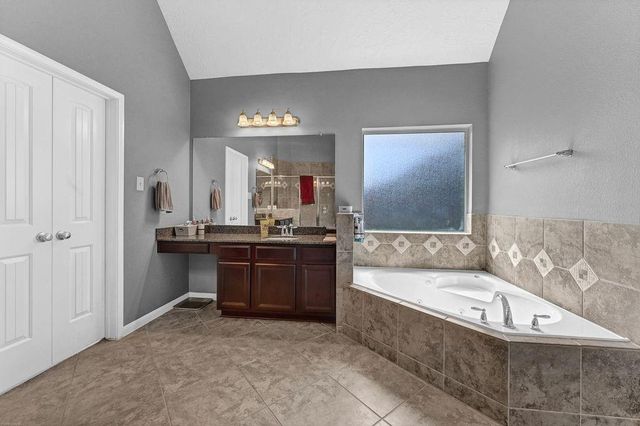 2618 River Slate Court, Kingwood, TX 77345