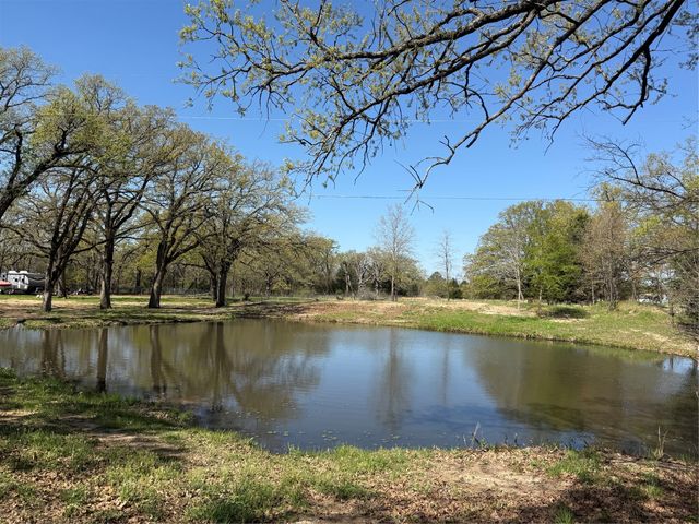 900 Vz County Road 3609, Edgewood, TX 75117