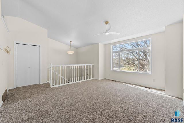 5704 S Southwind Ave Avenue, Sioux Falls, SD 57106