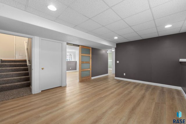 5704 S Southwind Ave Avenue, Sioux Falls, SD 57106