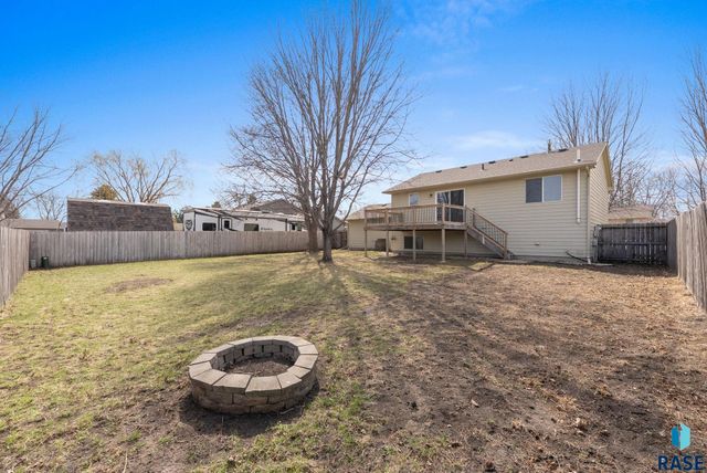 5704 S Southwind Ave Avenue, Sioux Falls, SD 57106