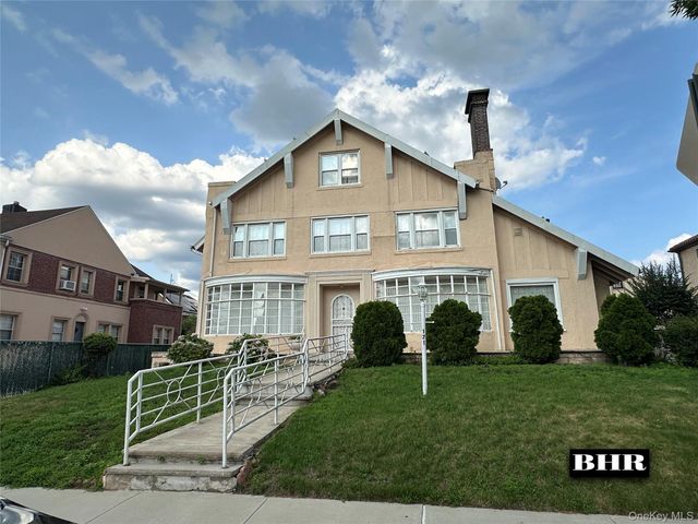 171 Girard Street, Brooklyn, NY 11235