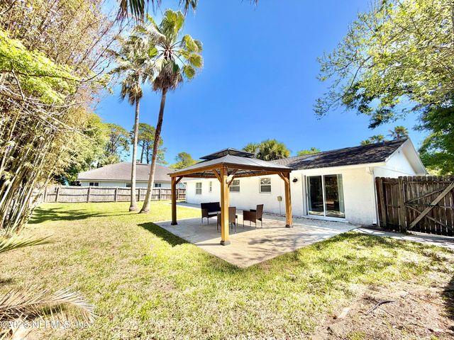 25 SEATROUT Street, Ponte Vedra Beach, FL 32082