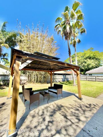 25 SEATROUT Street, Ponte Vedra Beach, FL 32082